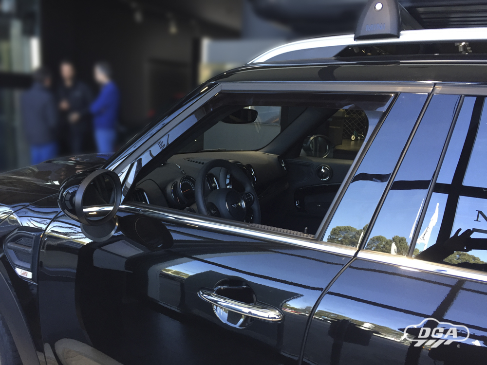 Derivabrisas BMW Mini Countryman II, MPV, SUV, 2017 - , 5 Puertas, Delantera, Interior
